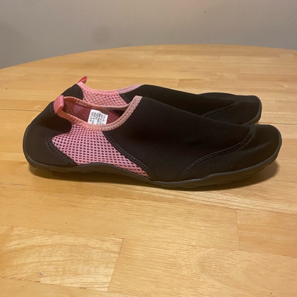 Sun & Sky Shoes - Sun & Sky Black and Pink Water Shoes NWOT